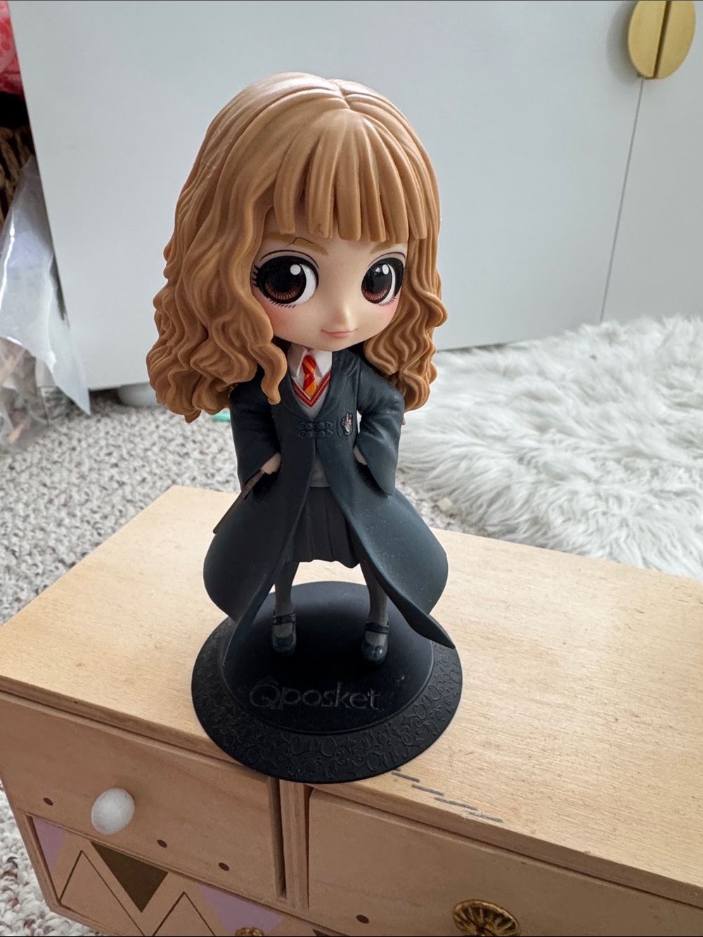 Qposket Hermione Granger Figure in Gryffindor Robes